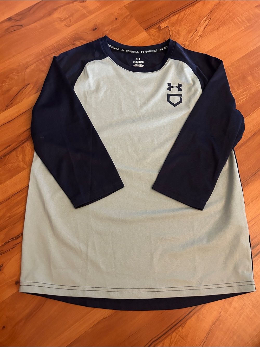Under Armour Kids Long Sleeve Raglan Tee - Light Gray & Navy